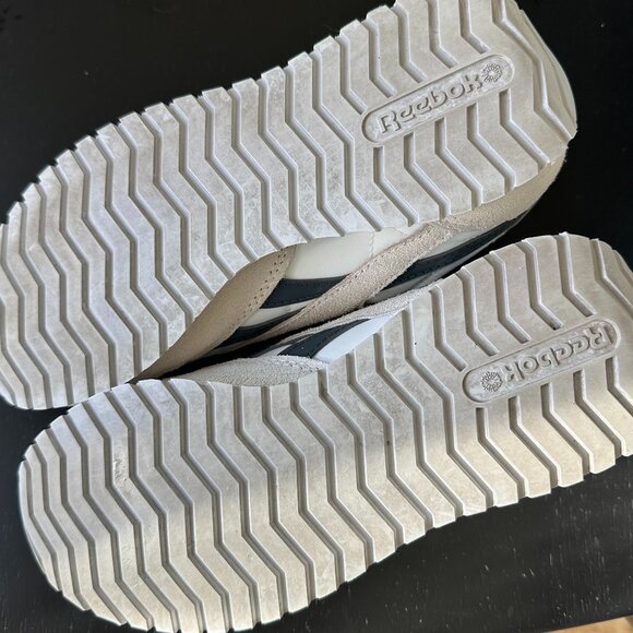 Reebok Classic AZ Shoes in Chalk/Grey - Size 7 - Picture 8 of 9